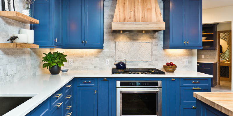 3 Tips for Choosing the Perfect Cabinet Paint for Your Kitchen